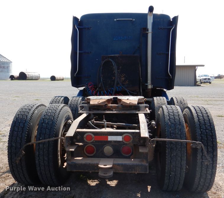 image for item DK2321 1997 Freightliner FLC120  semi truck