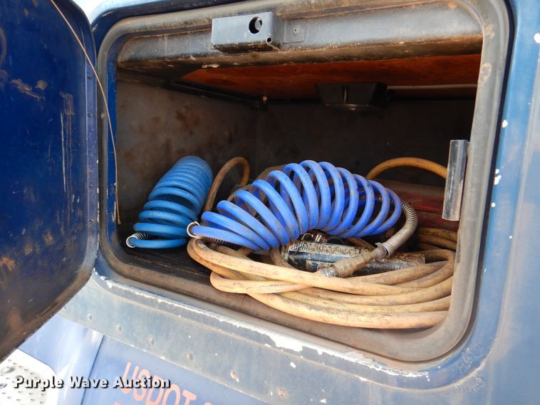 image for item DK2321 1997 Freightliner FLC120  semi truck