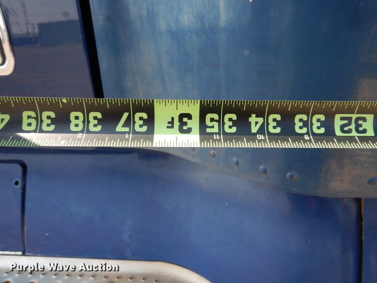 image for item DK2321 1997 Freightliner FLC120  semi truck