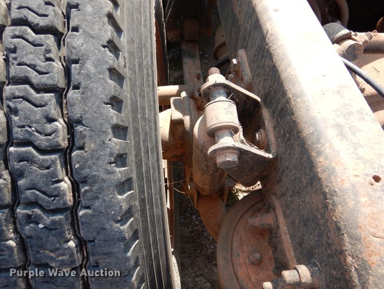 image for item DK2321 1997 Freightliner FLC120  semi truck