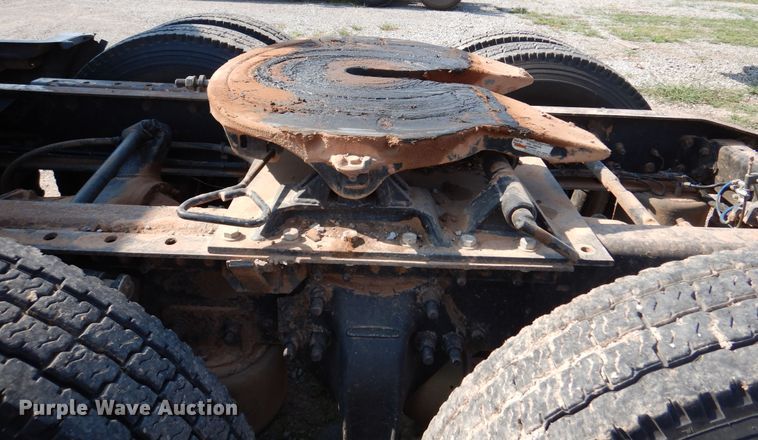 image for item DK2321 1997 Freightliner FLC120  semi truck