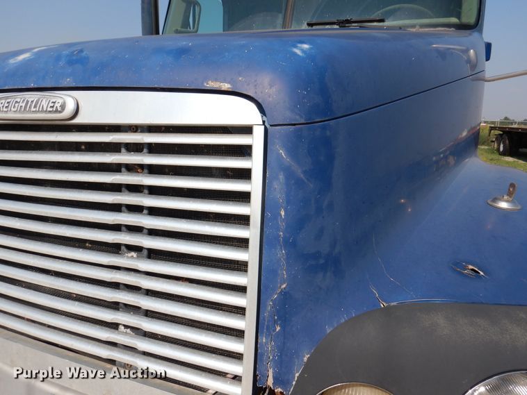 image for item DK2321 1997 Freightliner FLC120  semi truck