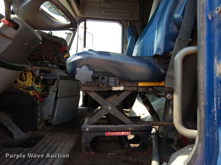 image for item DK2321 1997 Freightliner FLC120  semi truck