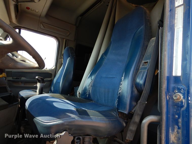 image for item DK2321 1997 Freightliner FLC120  semi truck