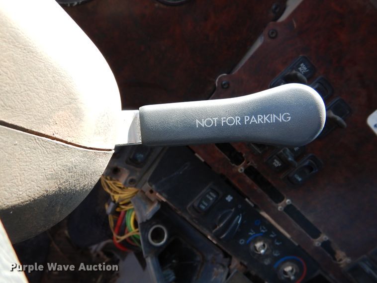 image for item DK2321 1997 Freightliner FLC120  semi truck