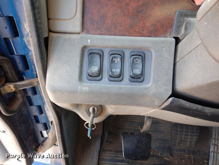 image for item DK2321 1997 Freightliner FLC120  semi truck