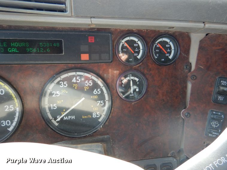 image for item DK2321 1997 Freightliner FLC120  semi truck