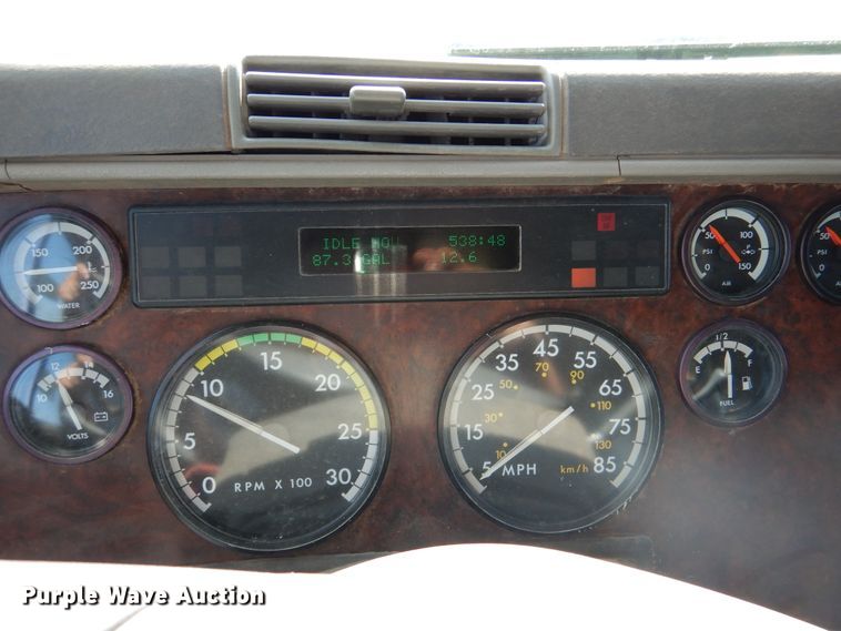 image for item DK2321 1997 Freightliner FLC120  semi truck