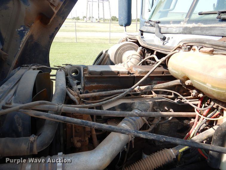 image for item DK2321 1997 Freightliner FLC120  semi truck