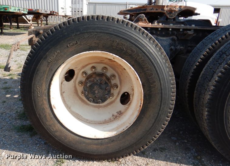 image for item DK2321 1997 Freightliner FLC120  semi truck