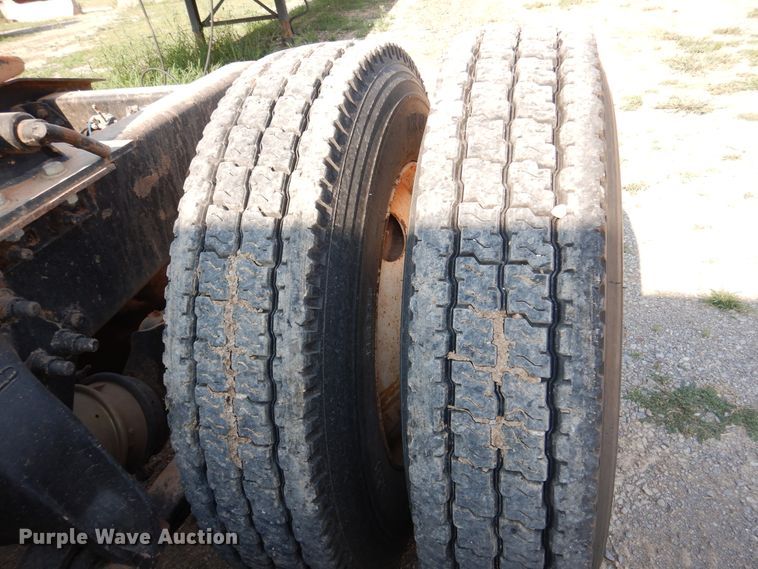 image for item DK2321 1997 Freightliner FLC120  semi truck