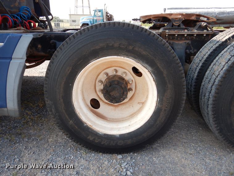 image for item DK2321 1997 Freightliner FLC120  semi truck