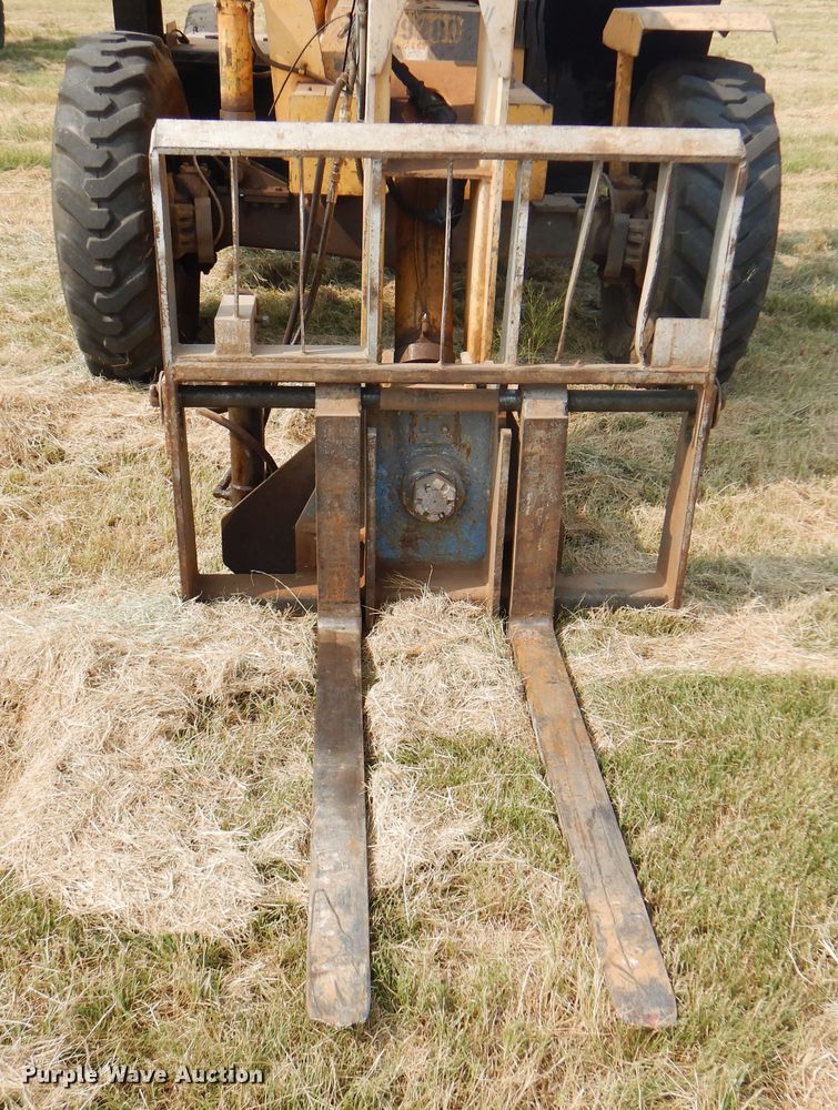 image for item DK2330 1997 Gehl 883  telehandler