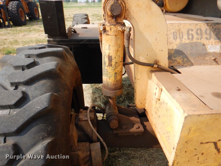 image for item DK2330 1997 Gehl 883  telehandler