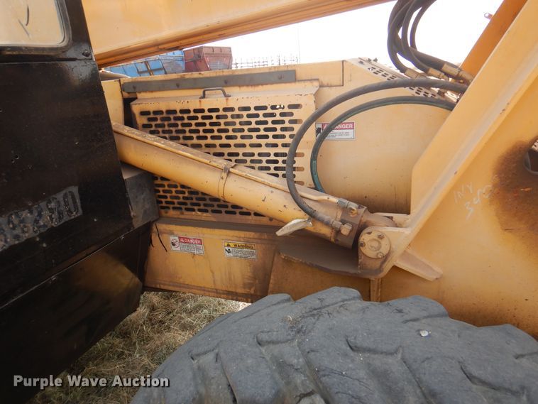 image for item DK2330 1997 Gehl 883  telehandler