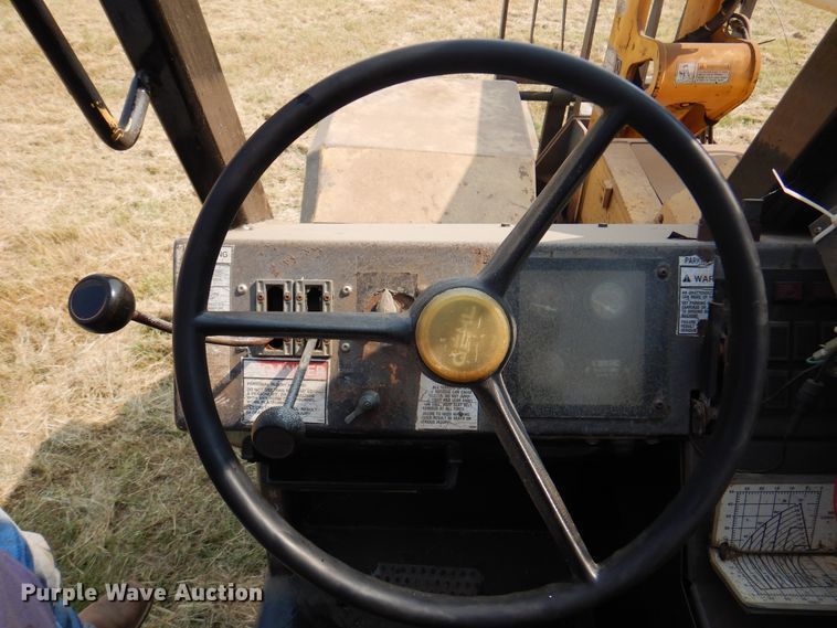 image for item DK2330 1997 Gehl 883  telehandler