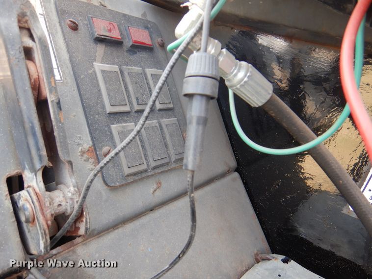 image for item DK2330 1997 Gehl 883  telehandler