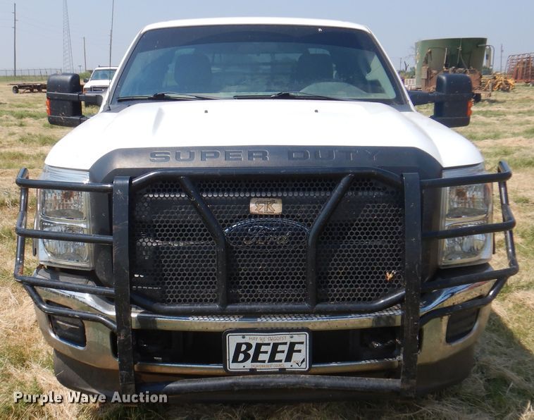image for item DK2337 2013 Ford F250 Super Duty  SuperCab bale bed pickup truck