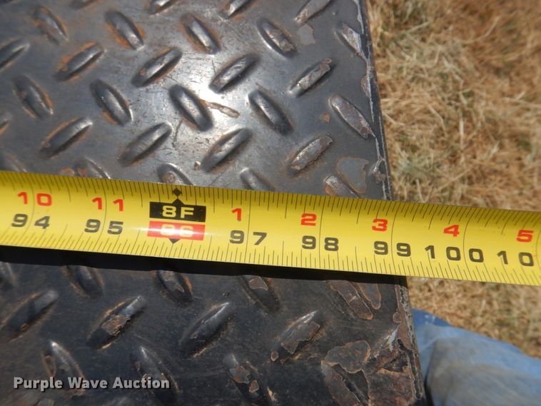 image for item DK2337 2013 Ford F250 Super Duty  SuperCab bale bed pickup truck