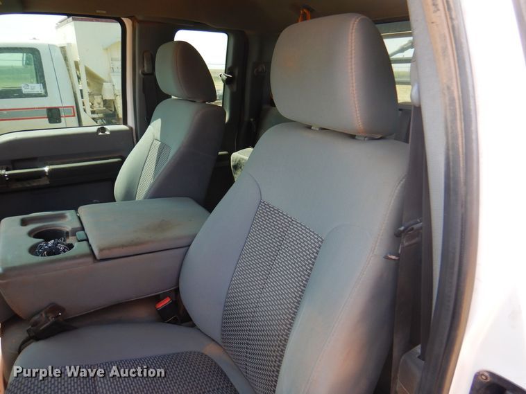 image for item DK2337 2013 Ford F250 Super Duty  SuperCab bale bed pickup truck