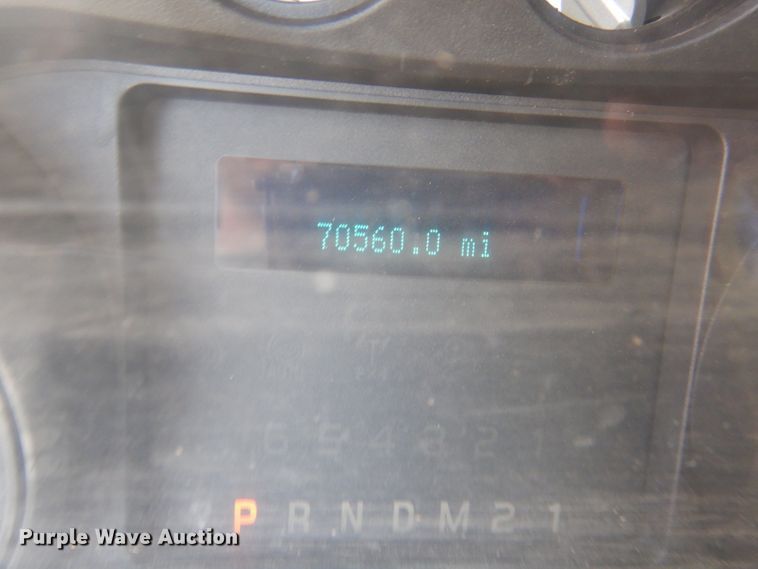 image for item DK2337 2013 Ford F250 Super Duty  SuperCab bale bed pickup truck