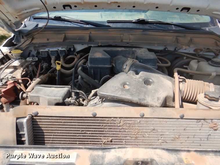 image for item DK2337 2013 Ford F250 Super Duty  SuperCab bale bed pickup truck