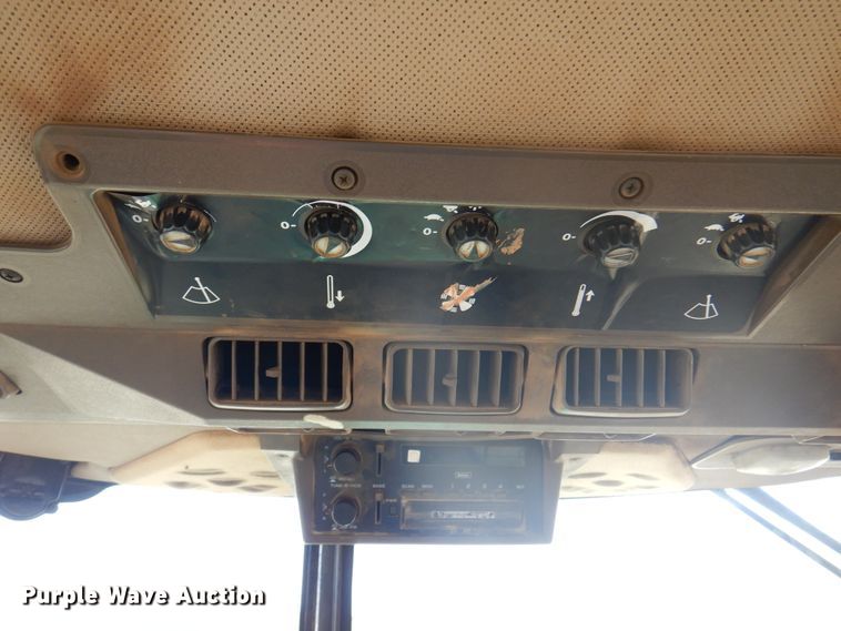 image for item DK2338 1994 John Deere 4960  MFWD tractor