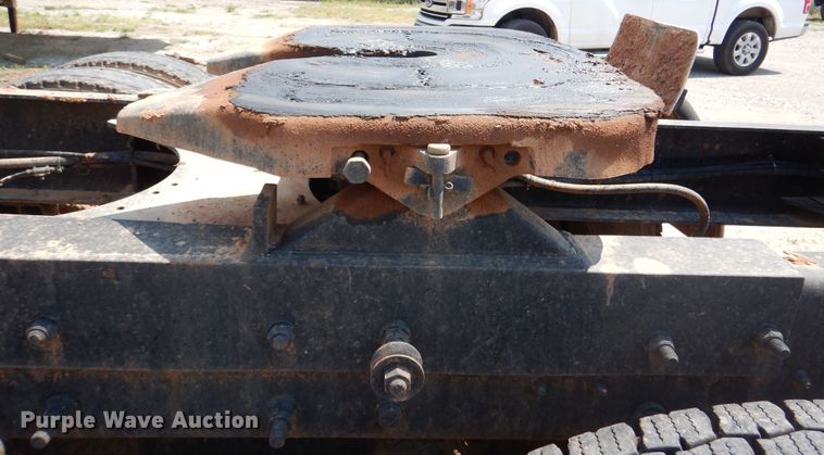 image for item DK2339 2001 Mack RD690S  semi truck