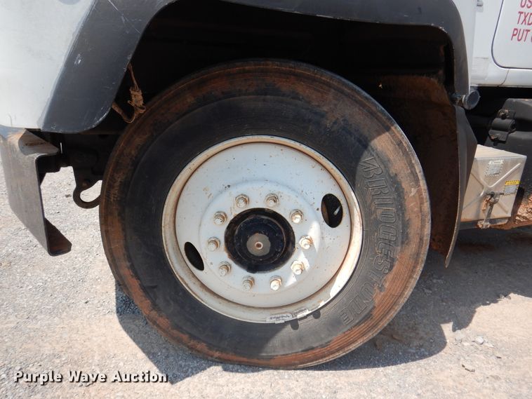 image for item DK2339 2001 Mack RD690S  semi truck