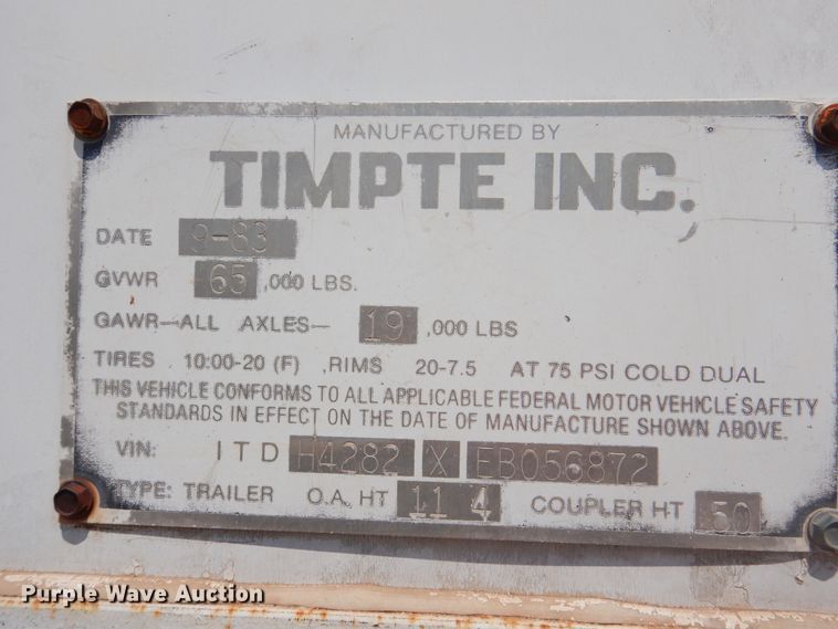 image for item DK2339 2001 Mack RD690S  semi truck