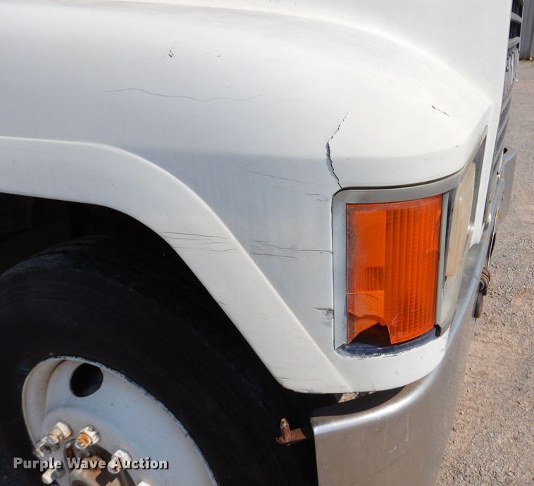 image for item DK2340 1993 Mack CH613  semi truck