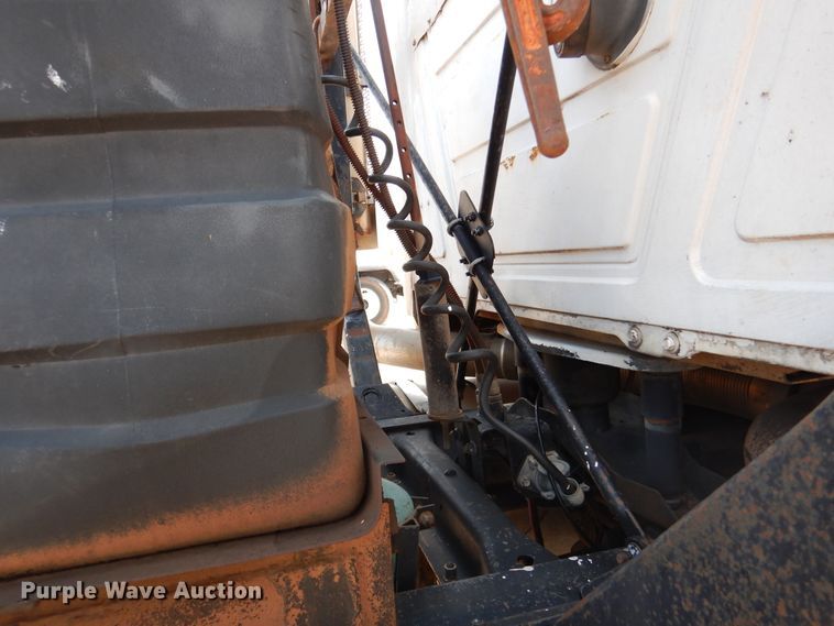 image for item DK2340 1993 Mack CH613  semi truck