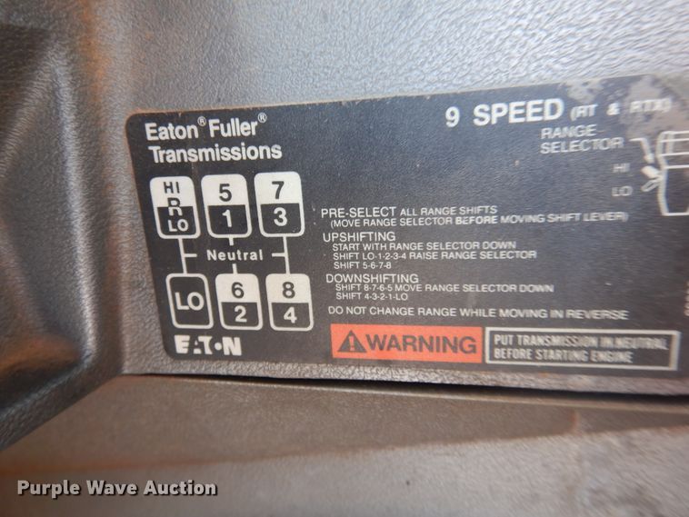 image for item DK2340 1993 Mack CH613  semi truck