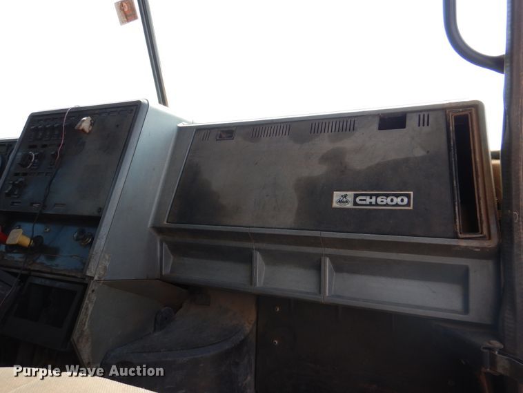 image for item DK2340 1993 Mack CH613  semi truck