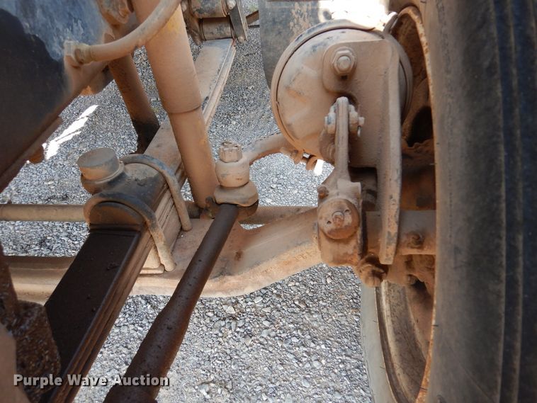 image for item DK2340 1993 Mack CH613  semi truck