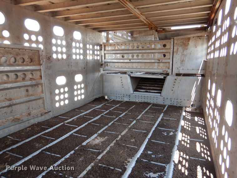 image for item DK2341 1988 Merritt B80-1148-024  livestock trailer