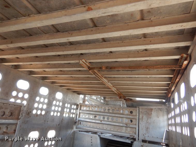 image for item DK2341 1988 Merritt B80-1148-024  livestock trailer