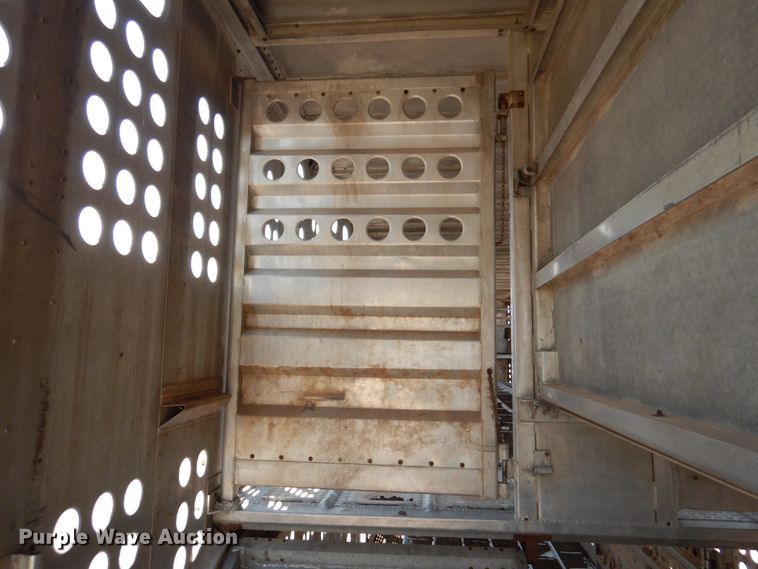 image for item DK2341 1988 Merritt B80-1148-024  livestock trailer