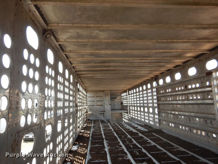 image for item DK2341 1988 Merritt B80-1148-024  livestock trailer