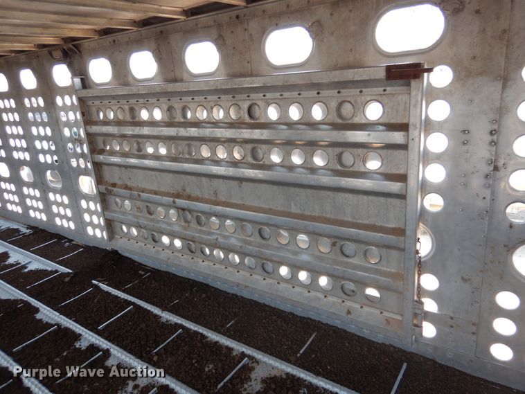 image for item DK2341 1988 Merritt B80-1148-024  livestock trailer