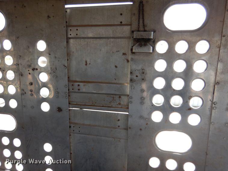 image for item DK2341 1988 Merritt B80-1148-024  livestock trailer