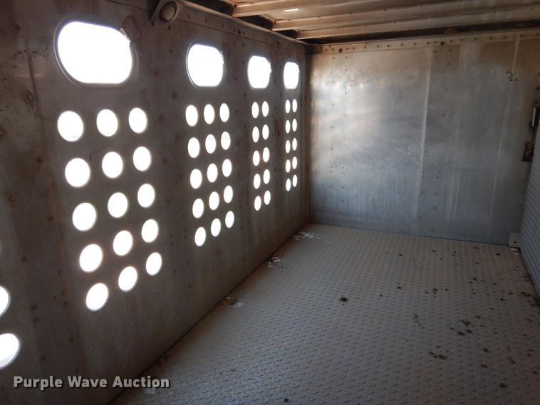 image for item DK2341 1988 Merritt B80-1148-024  livestock trailer