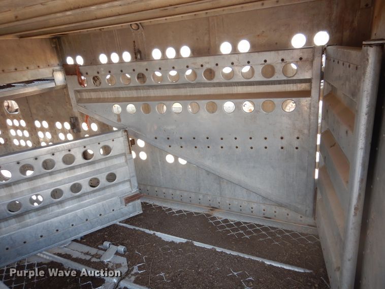 image for item DK2341 1988 Merritt B80-1148-024  livestock trailer