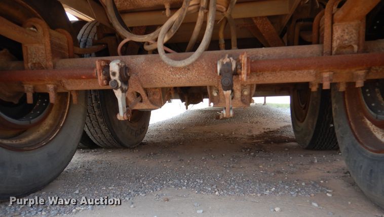 image for item DK2341 1988 Merritt B80-1148-024  livestock trailer