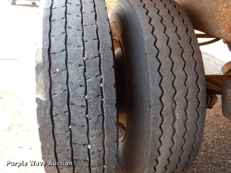 image for item DK2342 1984 Timpte  grain trailer