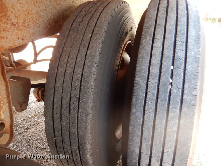 image for item DK2342 1984 Timpte  grain trailer