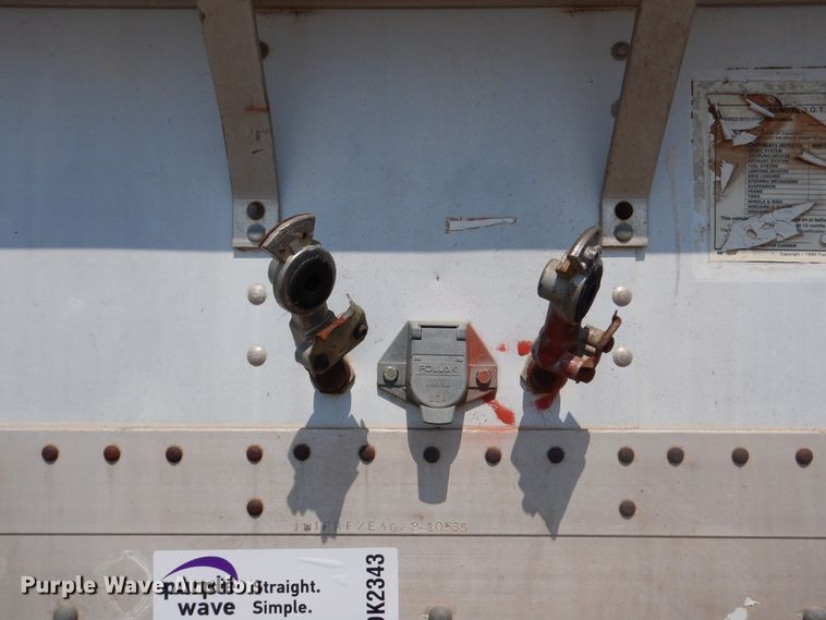 image for item DK2343 1986 Wilson 1W1  grain trailer