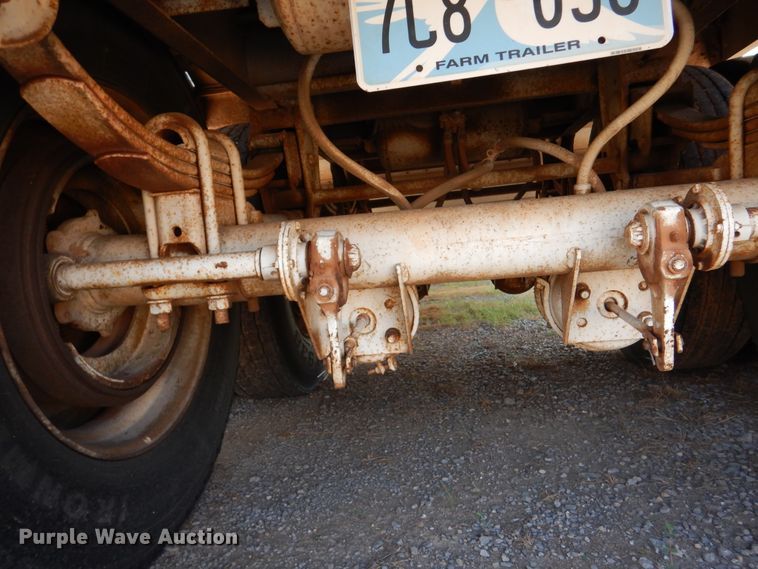 image for item DK2343 1986 Wilson 1W1  grain trailer