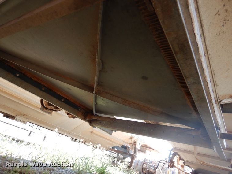 image for item DK2343 1986 Wilson 1W1  grain trailer