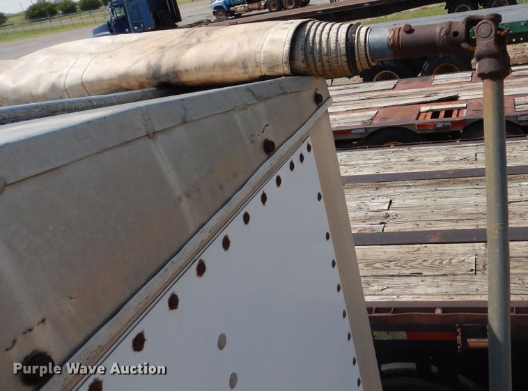 image for item DK2343 1986 Wilson 1W1  grain trailer